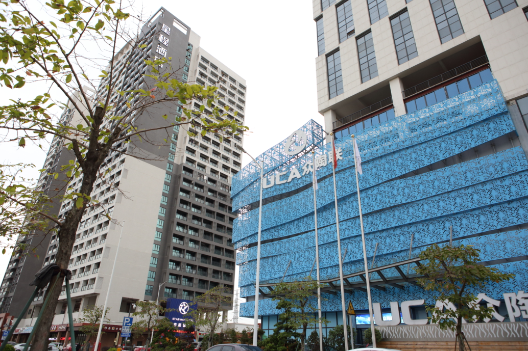 Boju Hotel (Foshan Huaxia Ceramic City) 2*