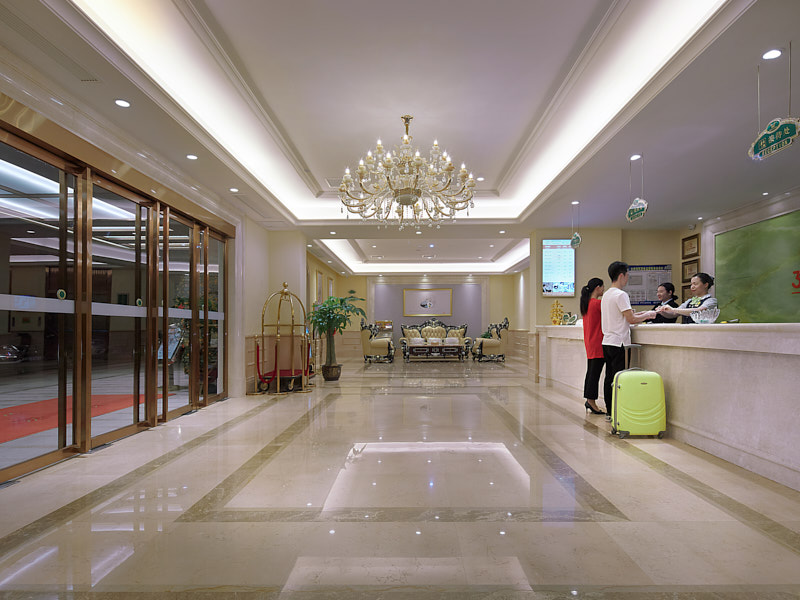Vienna 3 Best Hotel (Nanning Dongming Road) 2*