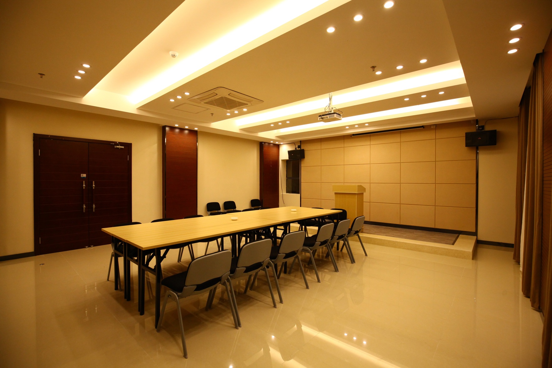 City Comfort Inn Hotel (City Comfort Inn Guiyang Normal University) 2*