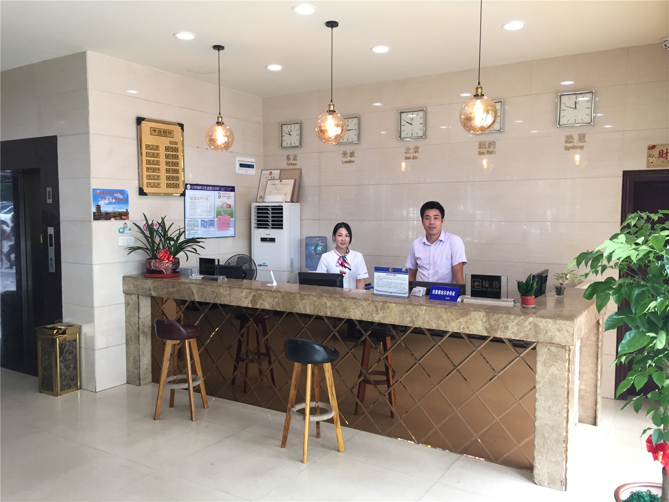 City Comfort Inn Hotel (quanzhoupuxiwandafengzeguangchang) 2*