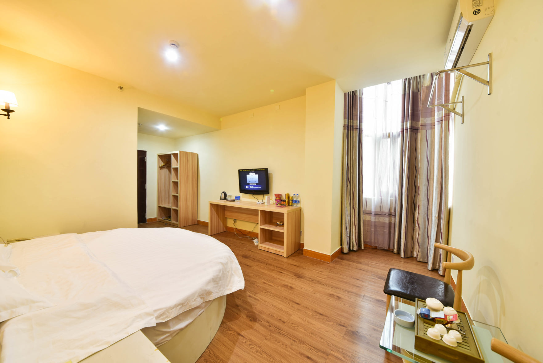 City Comfort Inn Hotel (quanzhoupuxiwandafengzeguangchang) 2*