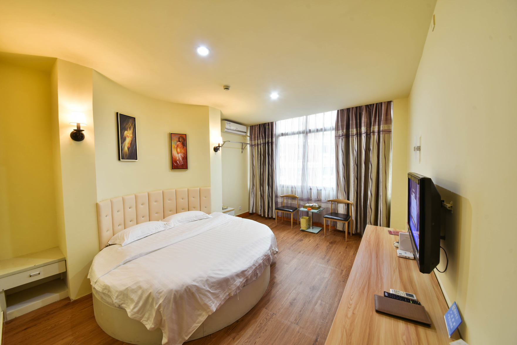 City Comfort Inn Hotel (quanzhoupuxiwandafengzeguangchang) 2*