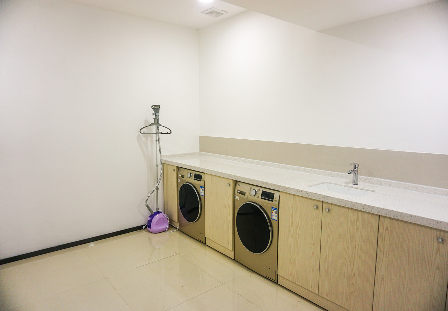 City Comfort Inn Hotel (Shijiazhuang Zhonghua Avenue Second Hospital North Campus) 2*