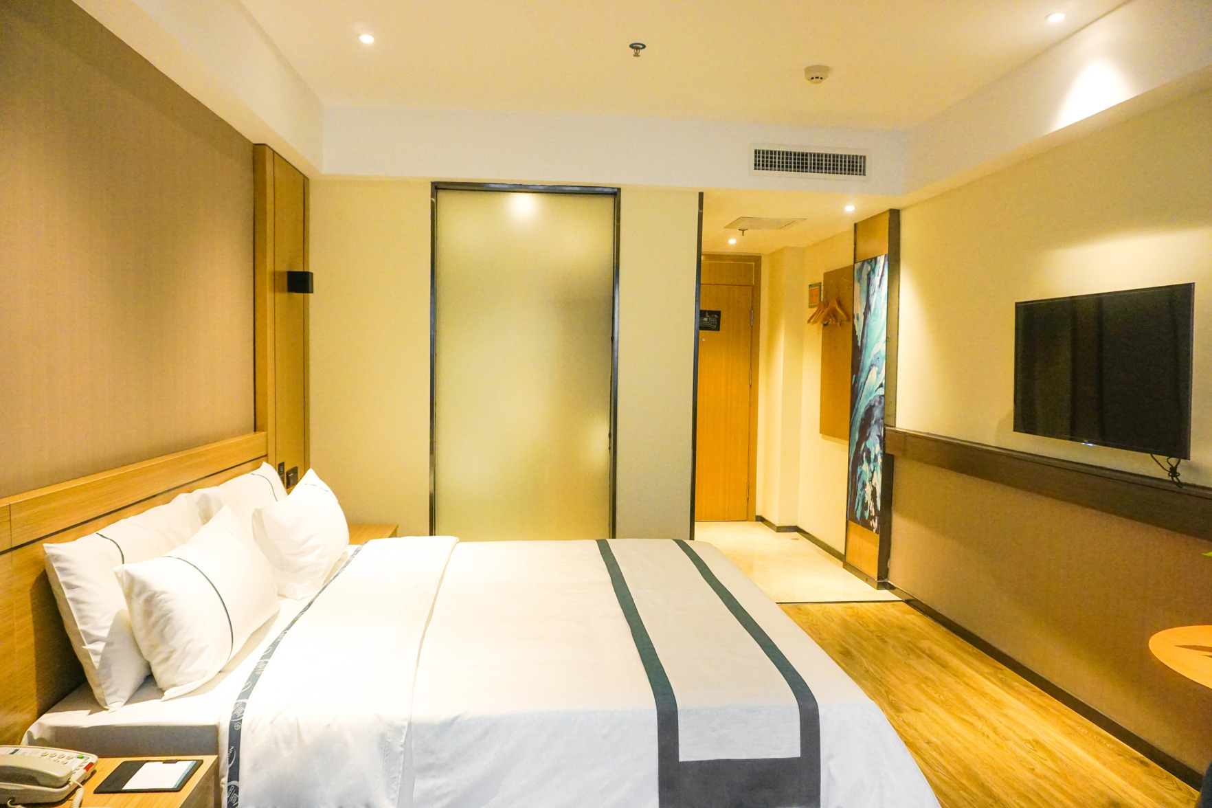 City Comfort Inn Hotel (Shijiazhuang Zhonghua Avenue Second Hospital North Campus) 2*