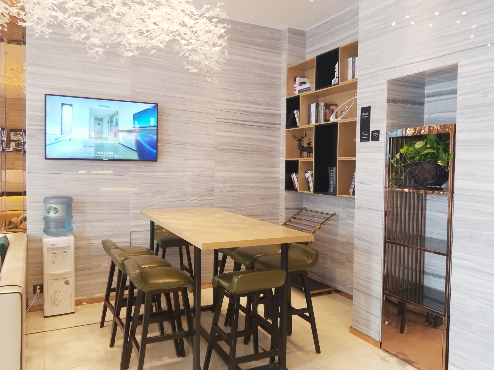 City Comfort Inn Hotel (Changchun High-tech Zone Guanggu Street) 2*