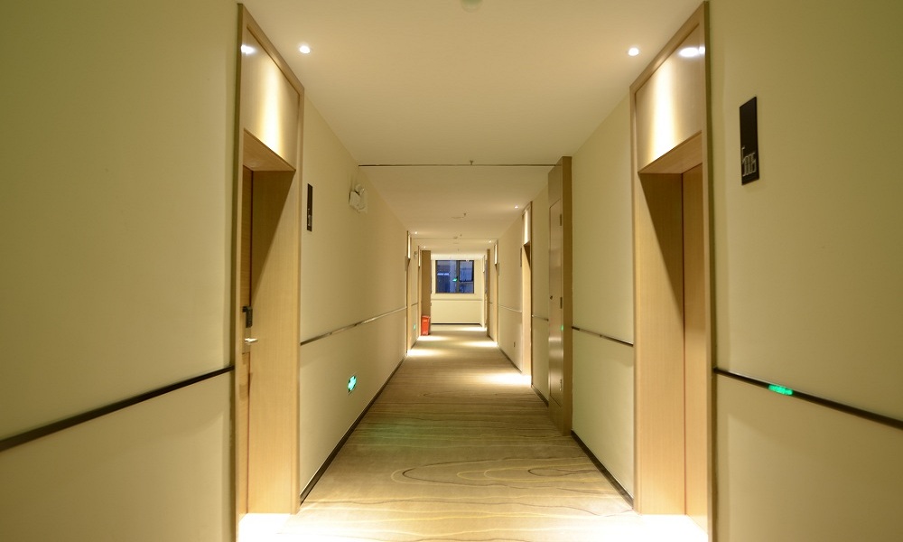 City Comfort Inn Hotel (Wuhan Huquan Street Yangjiawan Subway Station) 2*