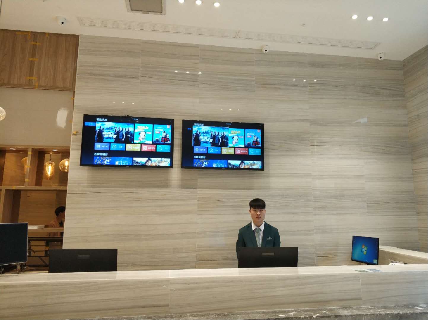 City Comfort Inn (Wuhan International Expo Center AEON) 2*