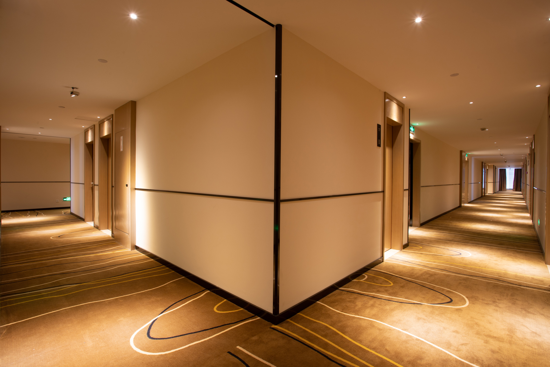 City Comfort Inn (Zhuji Xishi Theater Yongli Plaza) 2*