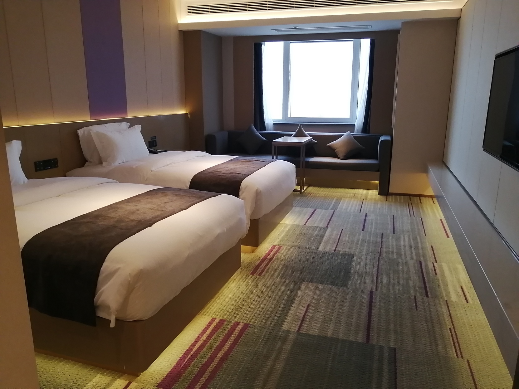 Lavande Hotel (Nanchang West Railway Station, National Sports Center Metro Station) 3*