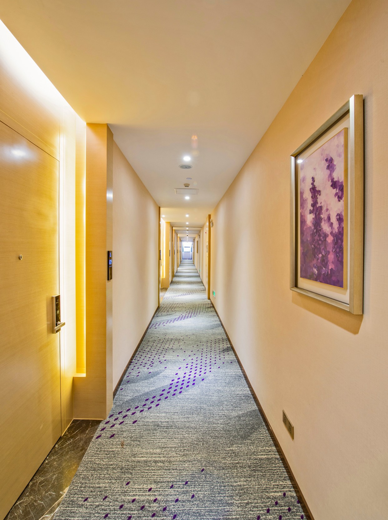 Baiyu Hotel (Guangzhou Konggang Avenue Longgui Jinbo Plaza Branch) 3*