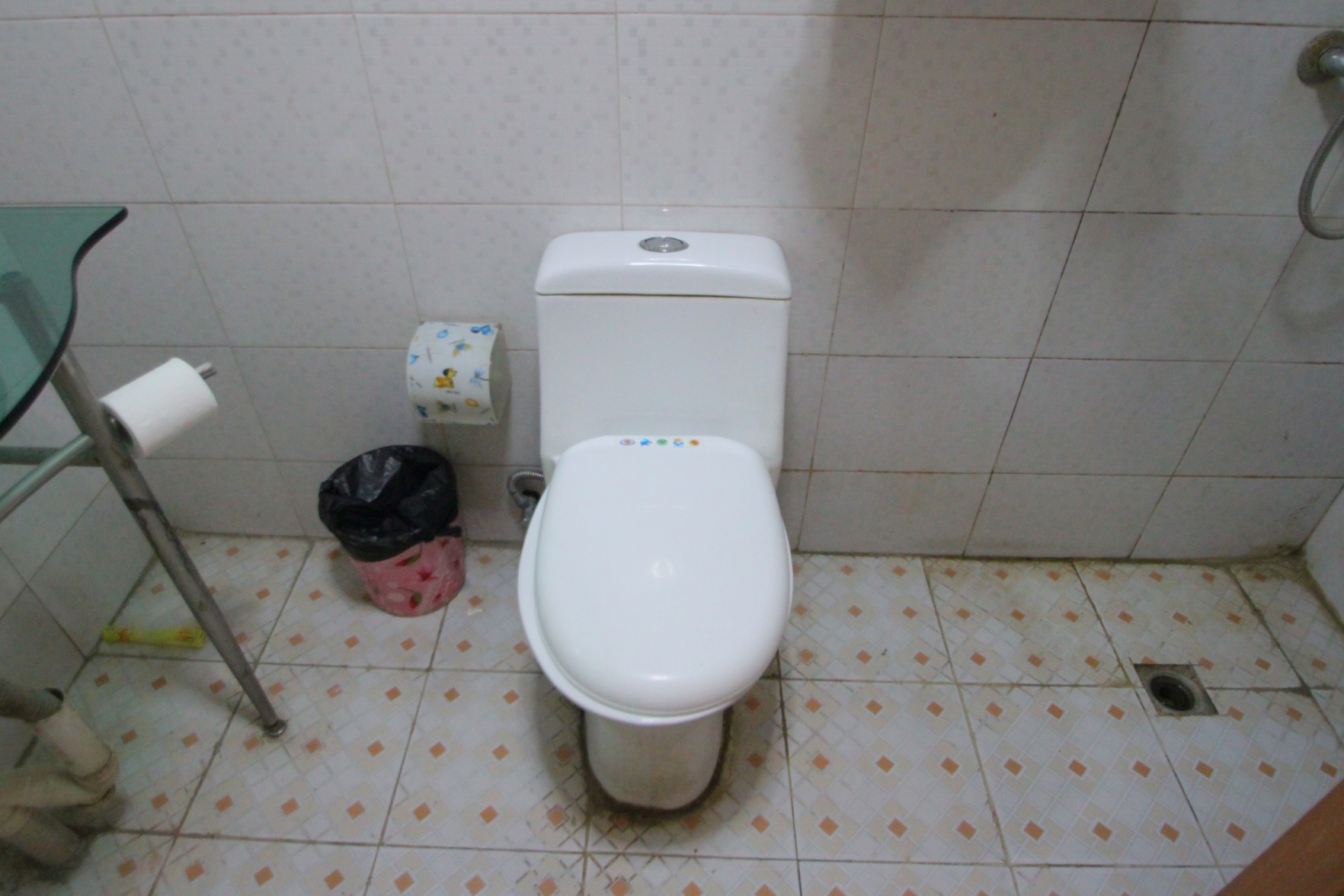 100 Inn Liangpin Hotel (Shanghai Chedun Film City) 2*