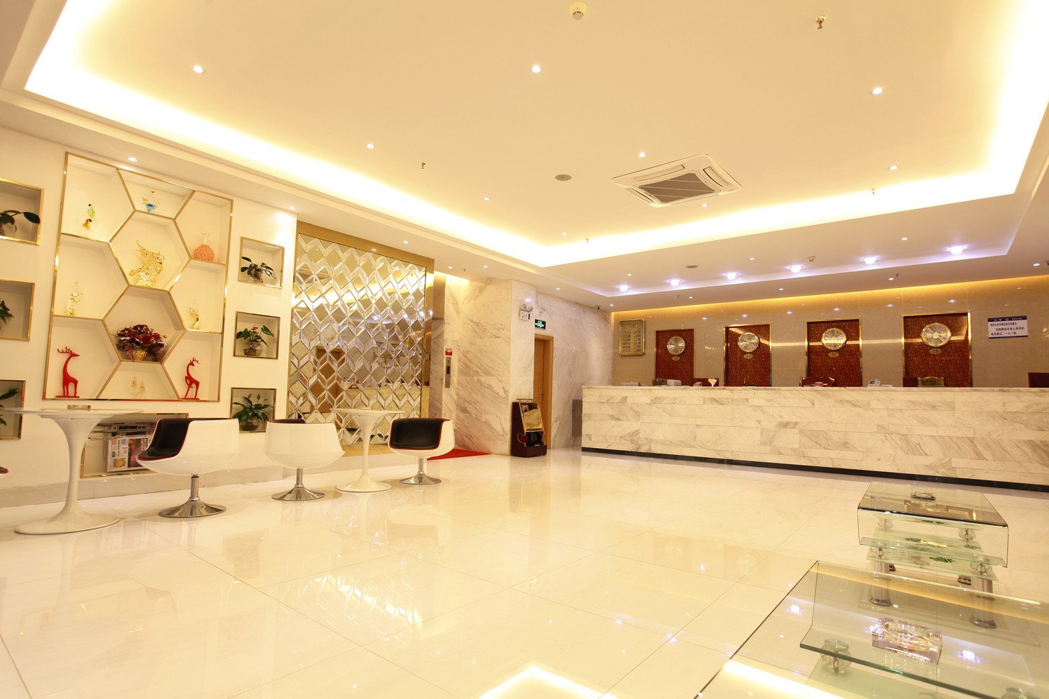 Red Lantern Traders Hotel 2*