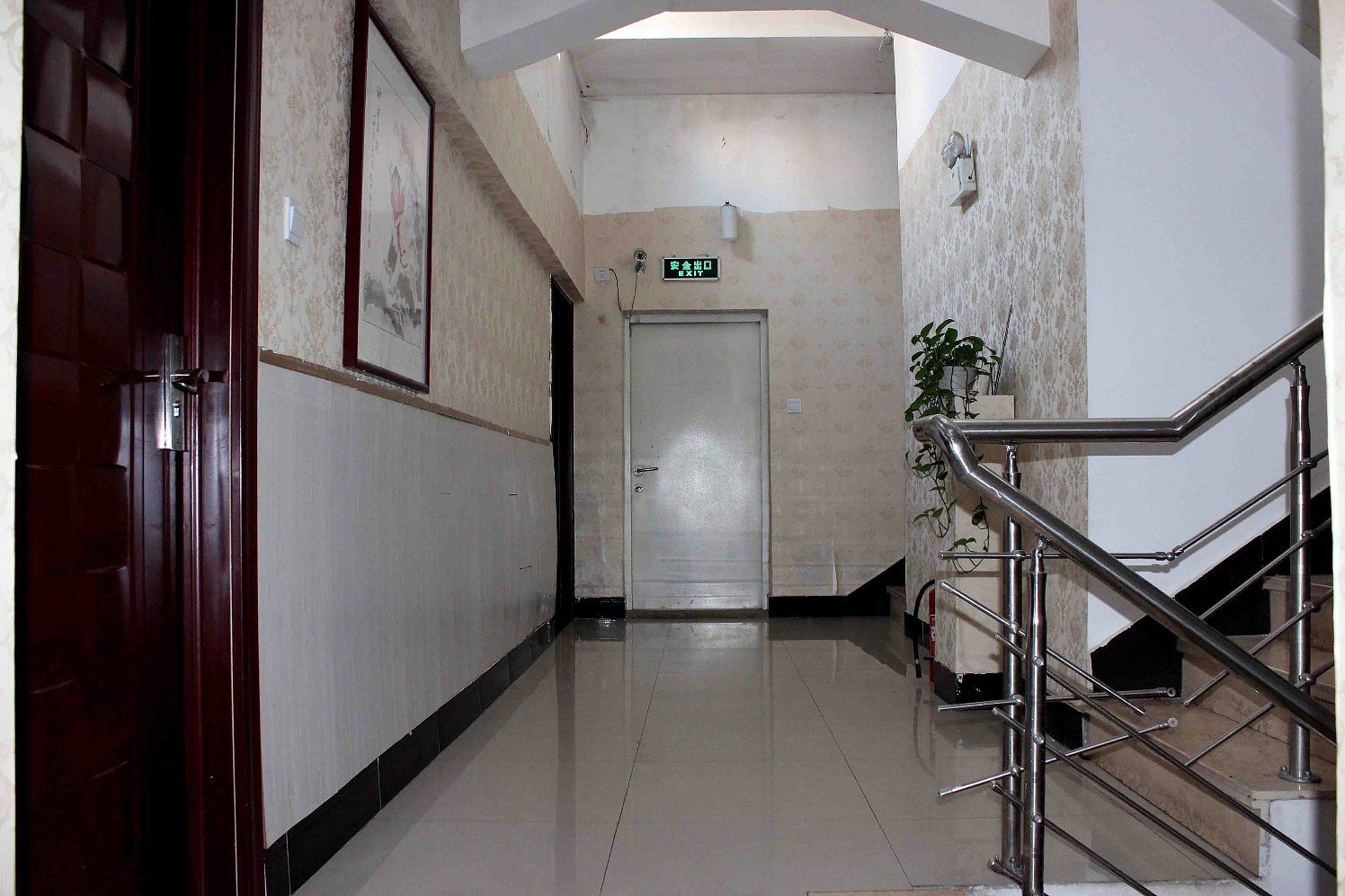 Huaying Yiju Hotel (Shenyang Yuhongbaishan Road Branch) 2*