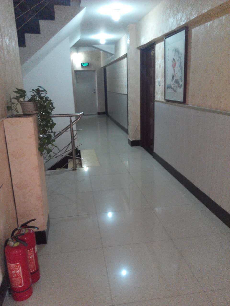 Huaying Yiju Hotel (Shenyang Yuhongbaishan Road Branch) 2*