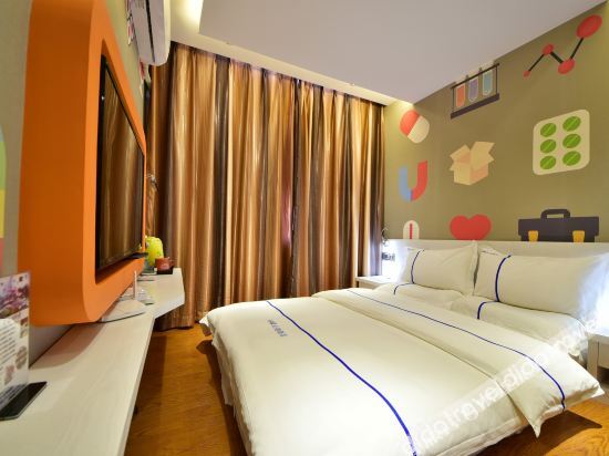 Yixin Theme Hotel 2*