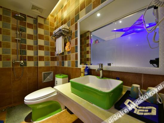 Yixin Theme Hotel 2*