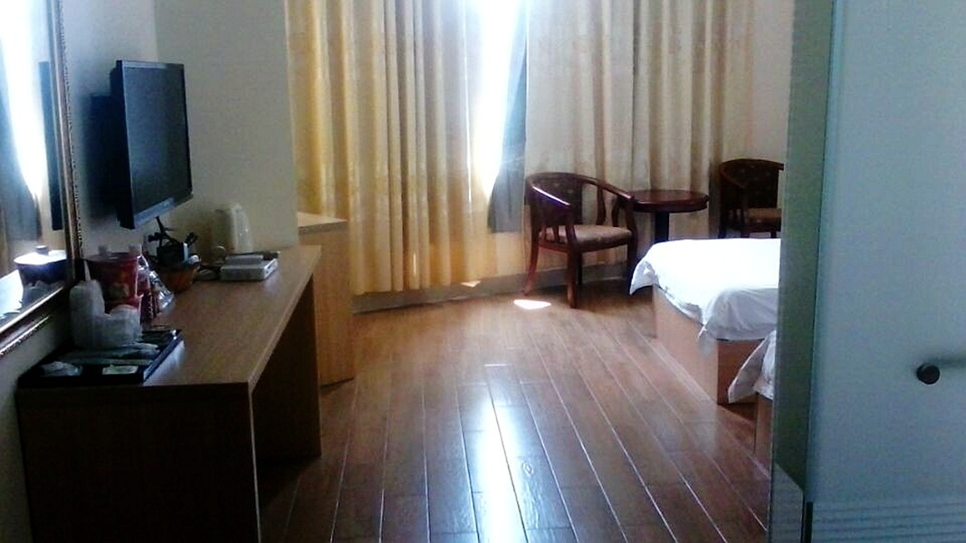 Jinlily Business Hotel (Hengzhou Avenue) 2*
