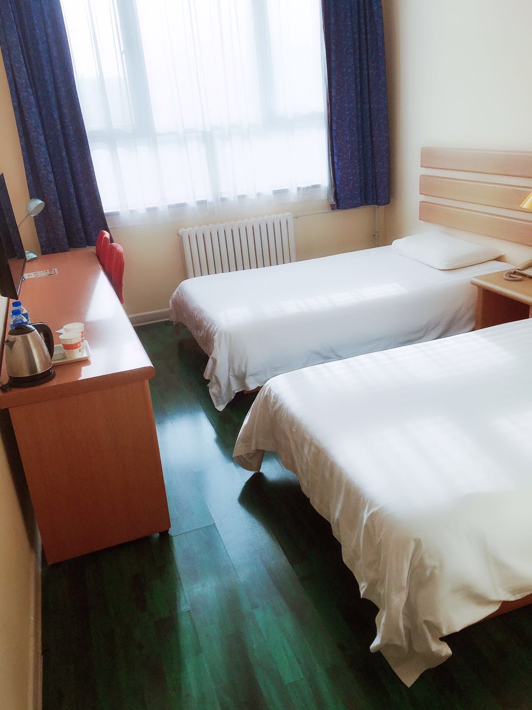 Homeinn · neo (Jiuquan Changxing Market Hantang Food Street) 3*