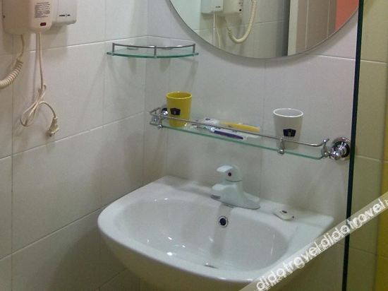 Homeinn · neo (Jiuquan Changxing Market Hantang Food Street) 3*