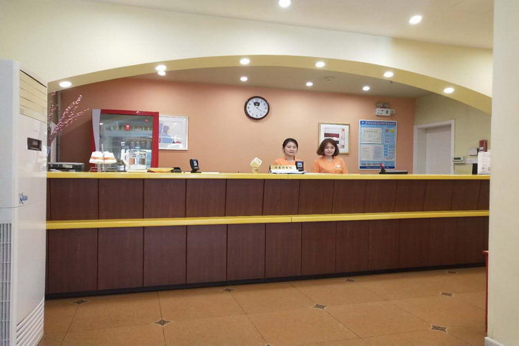 Homeinn · neo (Jiuquan Changxing Market Hantang Food Street) 3*