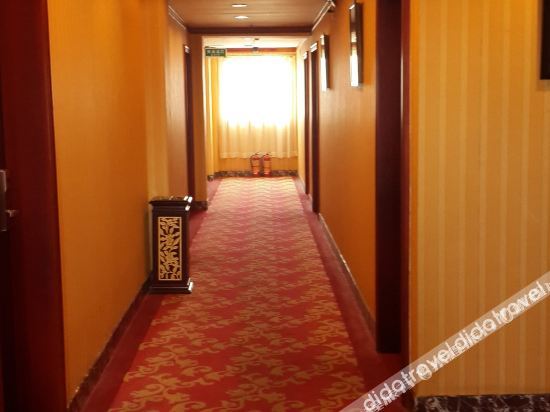 Jiaxuan.shangpin Hotel(Dongguantangxia Garden New Street Store) 2*