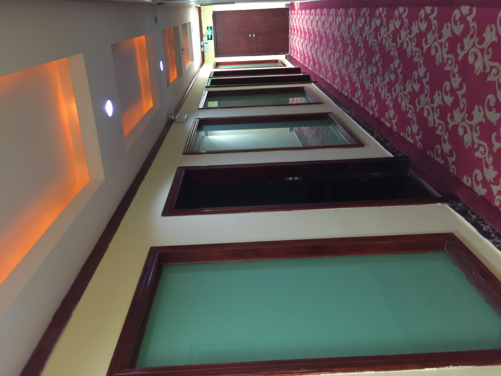 Jiaxuan.shangpin Hotel(Dongguantangxia Garden New Street Store) 2*