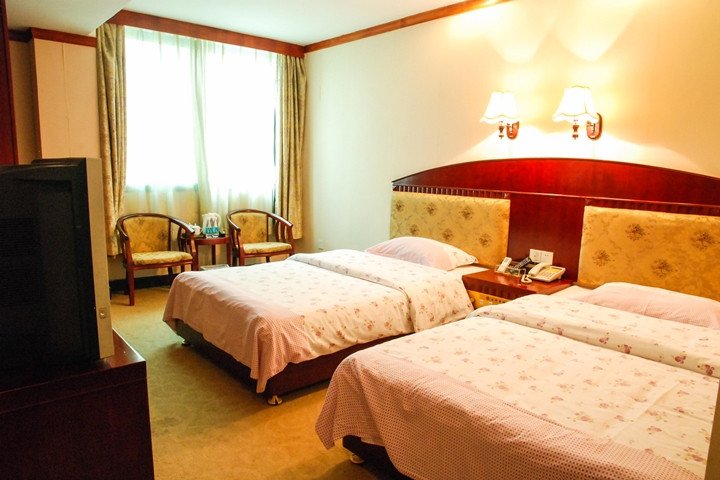Jiaxuan.shangpin Hotel(Dongguantangxia Garden New Street Store) 2*