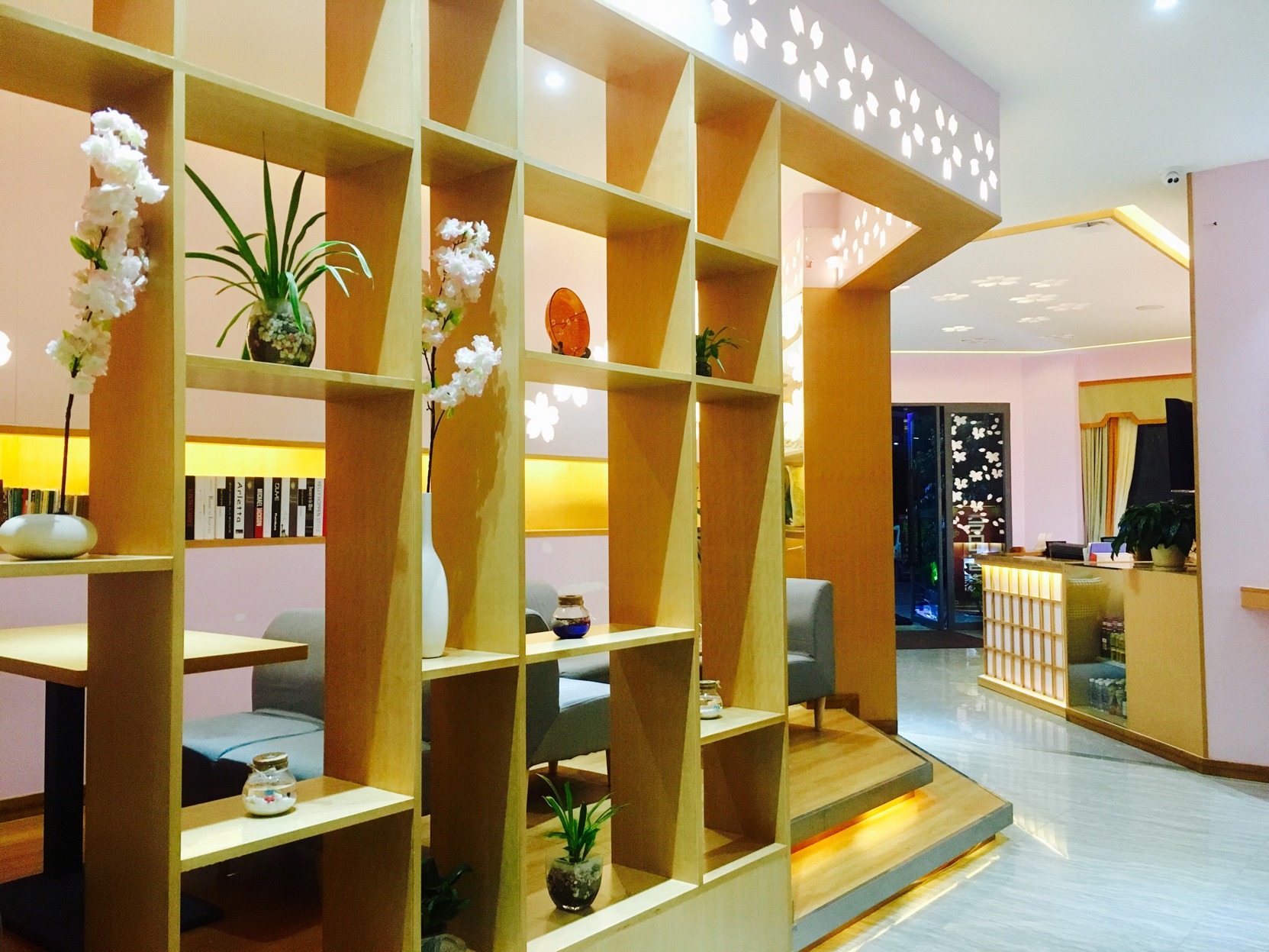 Clouds  hotel 2*