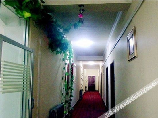 Xinyue Hotel Xining 2*