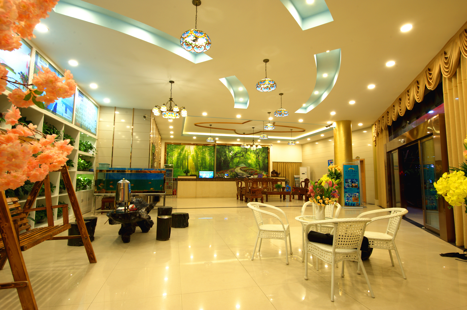 Rencai Hotel (Hepu Beihai) 2*