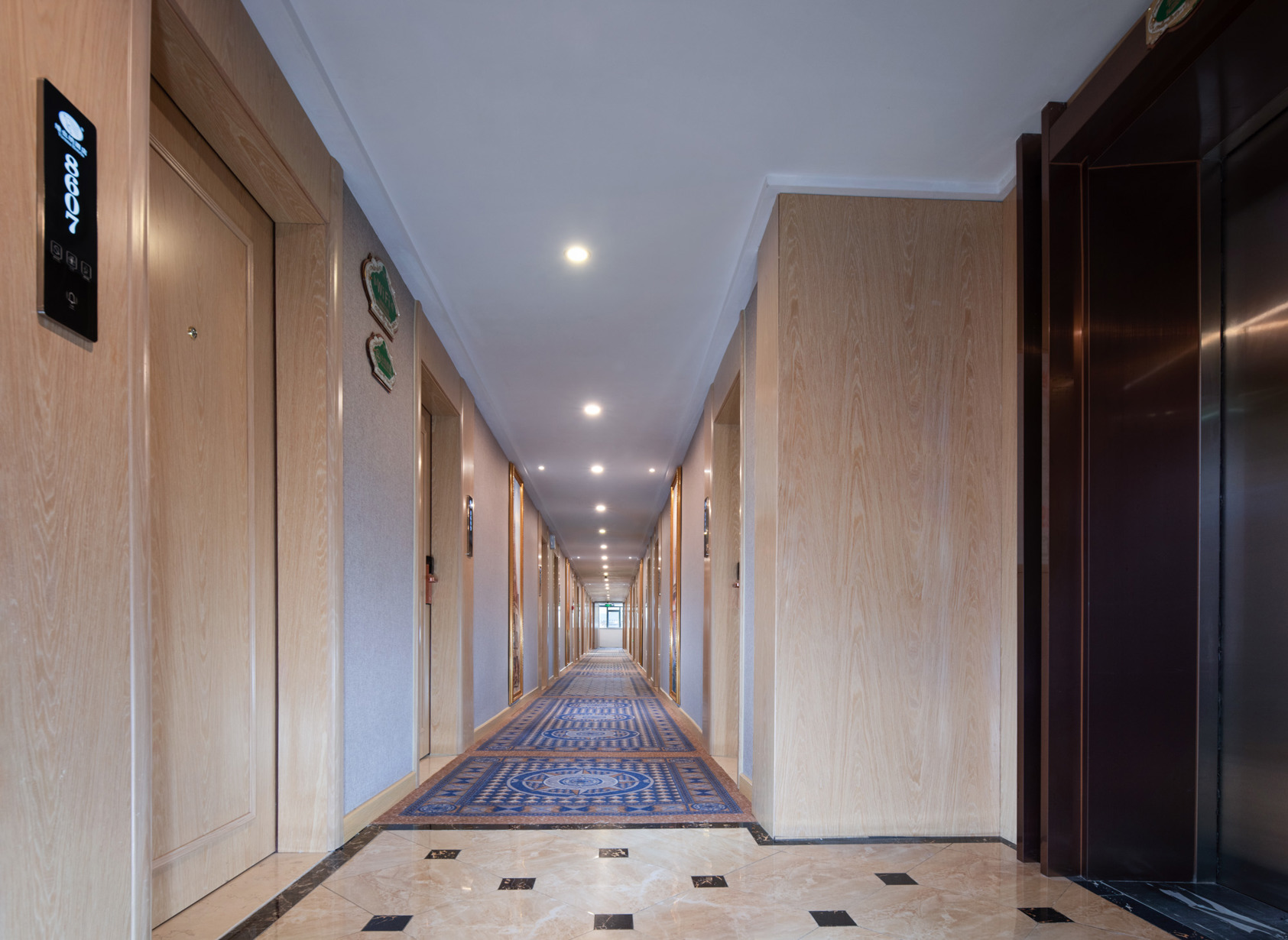 Vienna Hotel (Nanning Beihu Metro Station) 3*