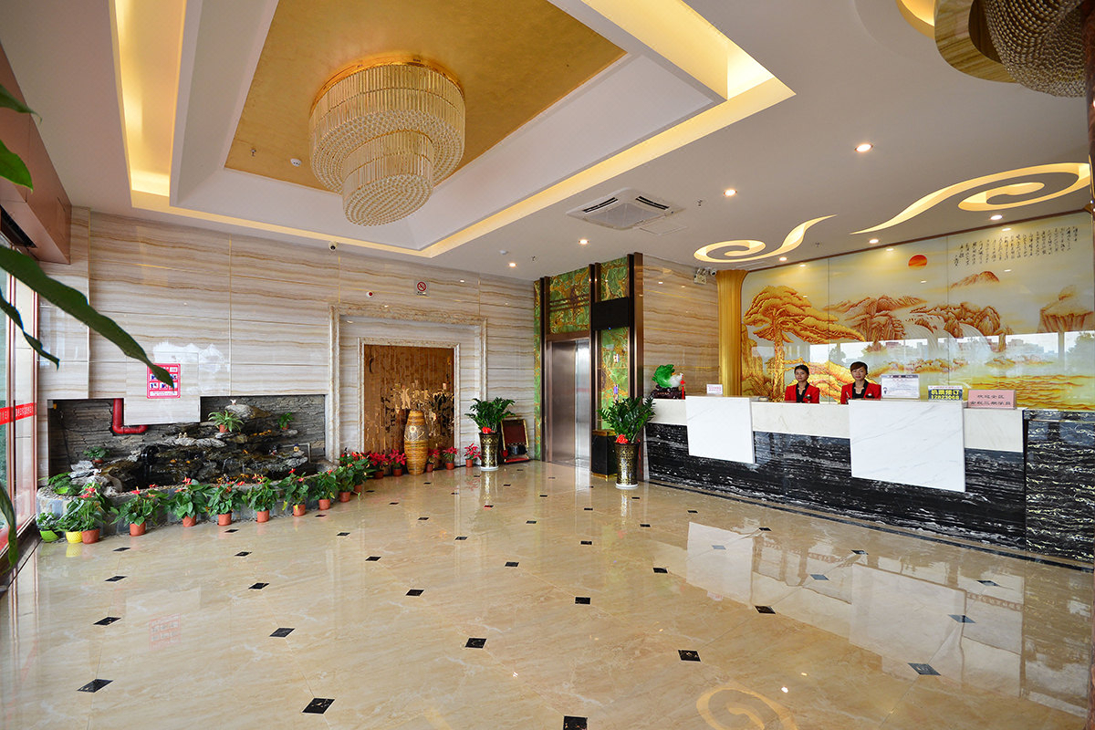 Vienna Hotel (Nanning Beihu Metro Station) 3*