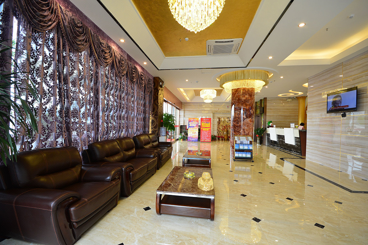 Vienna Hotel (Nanning Beihu Metro Station) 3*