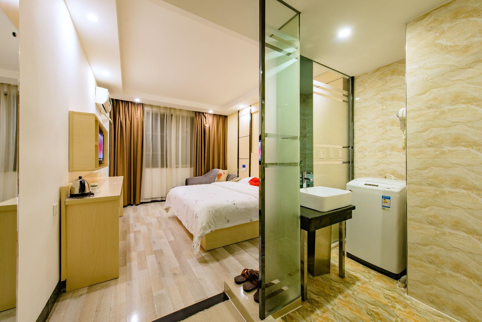 Xingyue Hotel (Jiangnan Bus Terminal Dashatian Subway Station) 2*