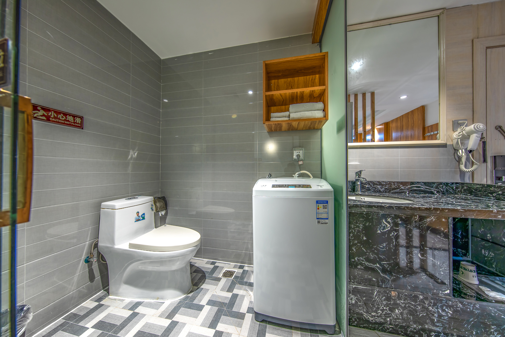 Xingyue Hotel (Jiangnan Bus Terminal Dashatian Subway Station) 2*