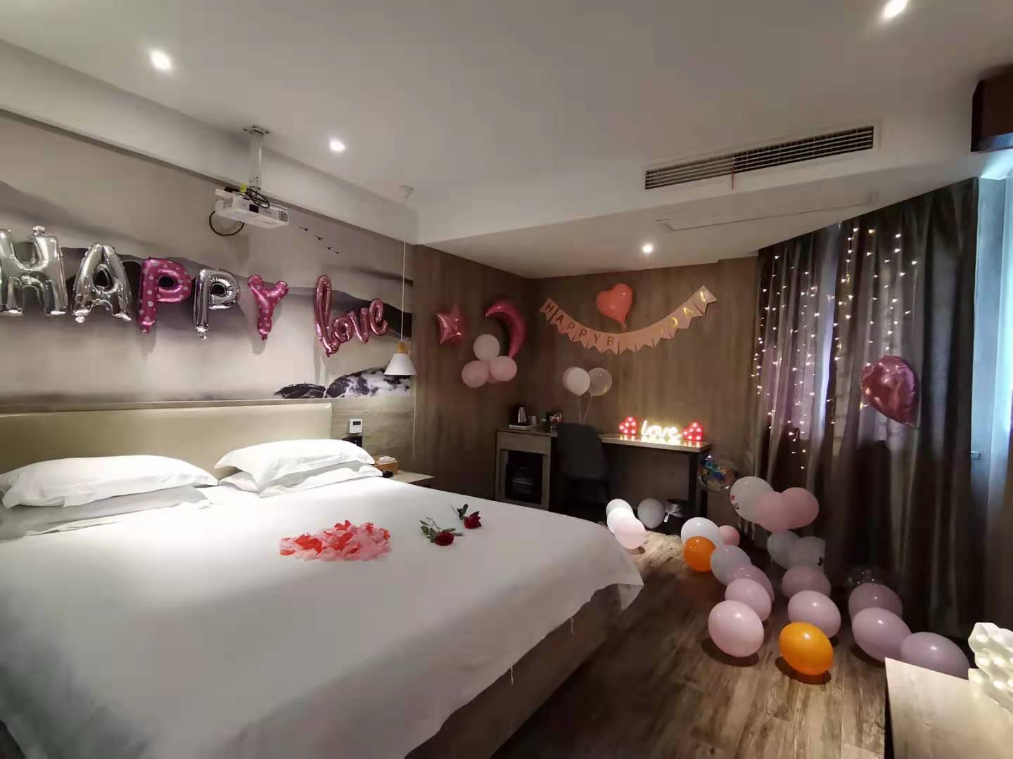 Xueyuan Hotel 2*