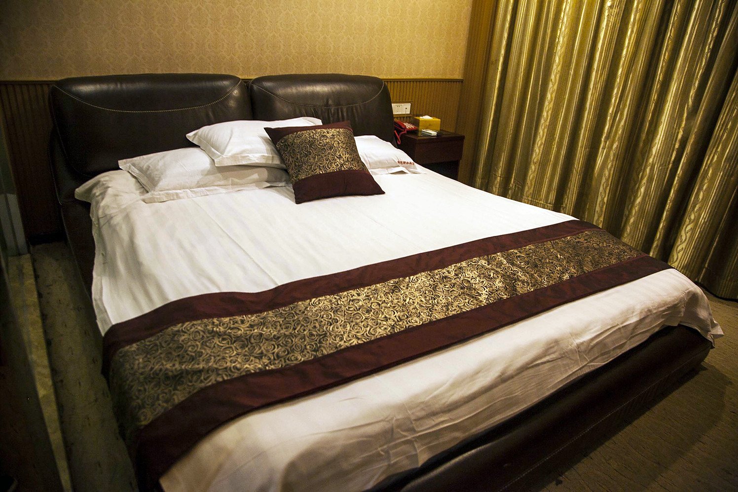 Xueyuan Hotel 2*