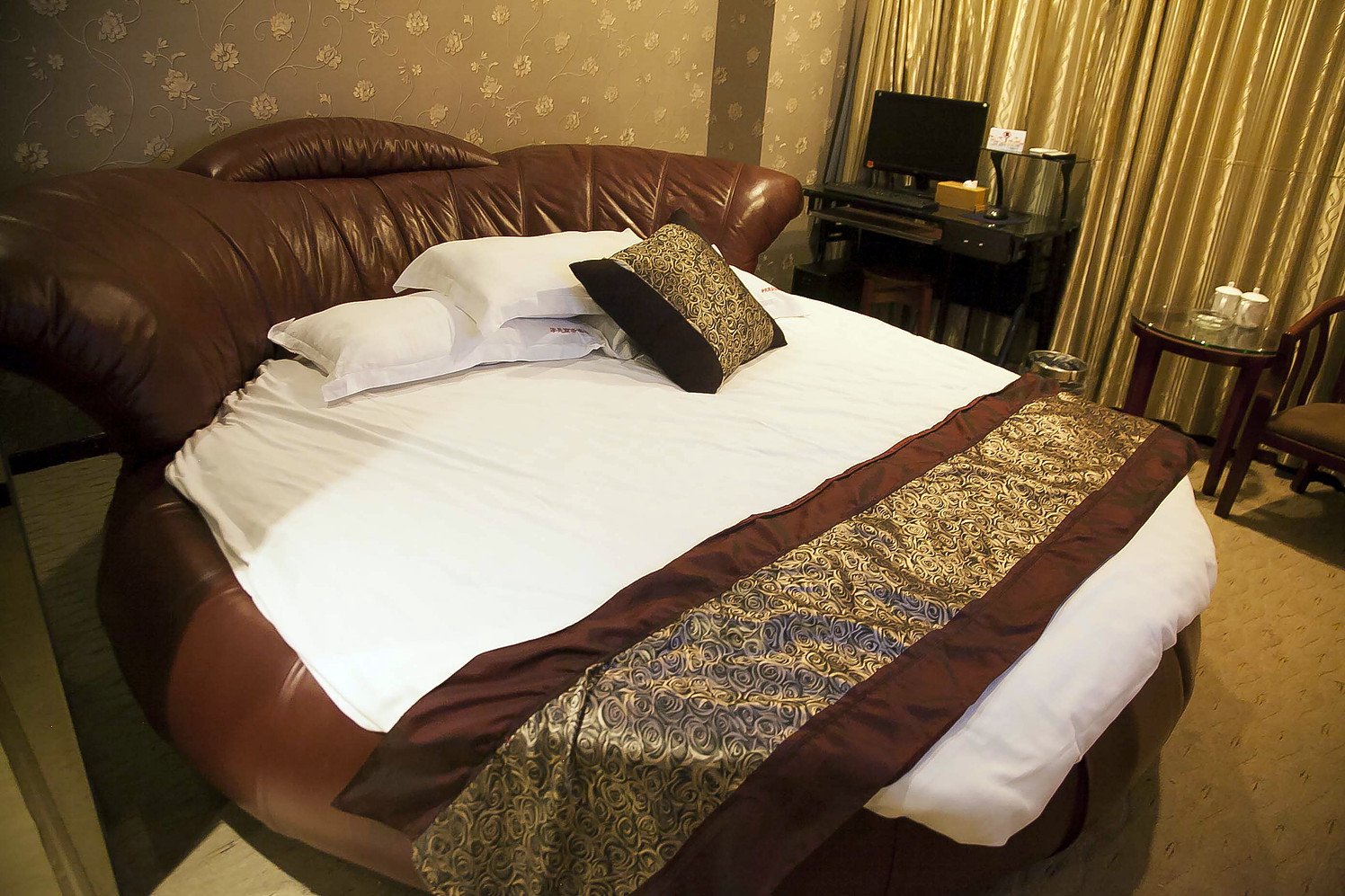 Xueyuan Hotel 2*