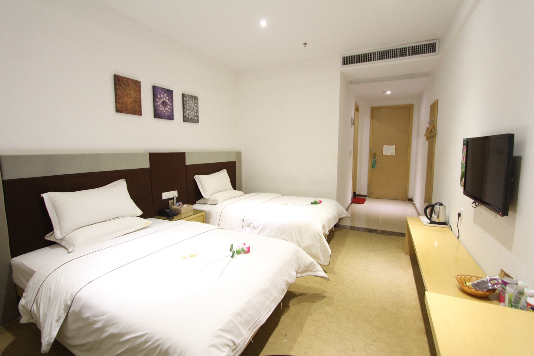 Carlton Hotel (Foshan Taigang City) 2*