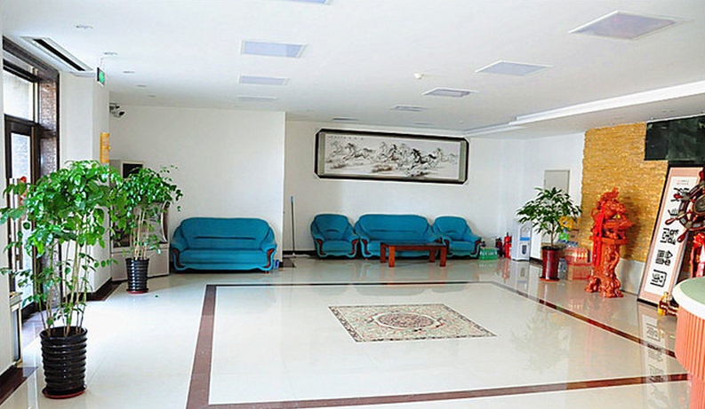 Home Inn Huaxuan Collection Hotel (Changchun  Station North Exit) 2*