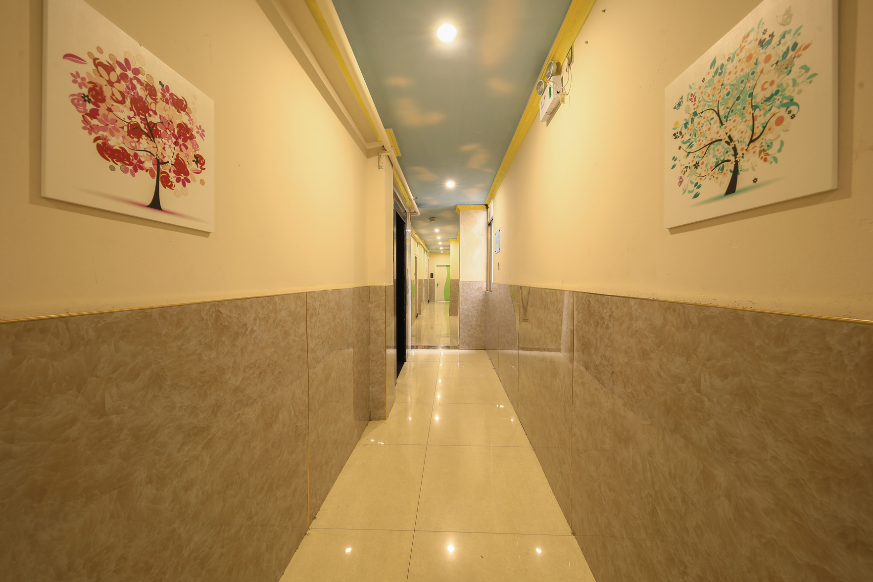 GOLIND Boutique Hotel (Haikou East Railway Station) 2*