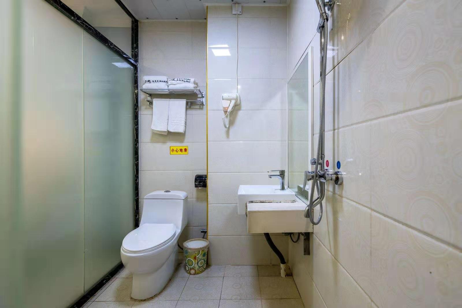 GOLIND Boutique Hotel (Haikou East Railway Station) 2*