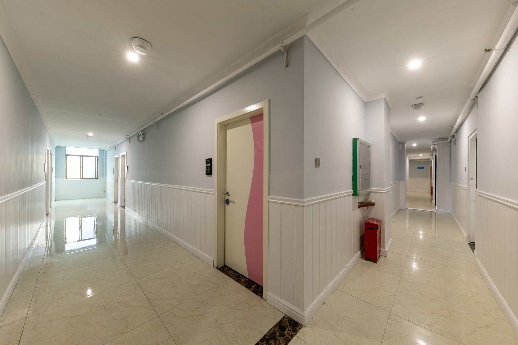 GOLIND Boutique Hotel (Haikou East Railway Station) 2*