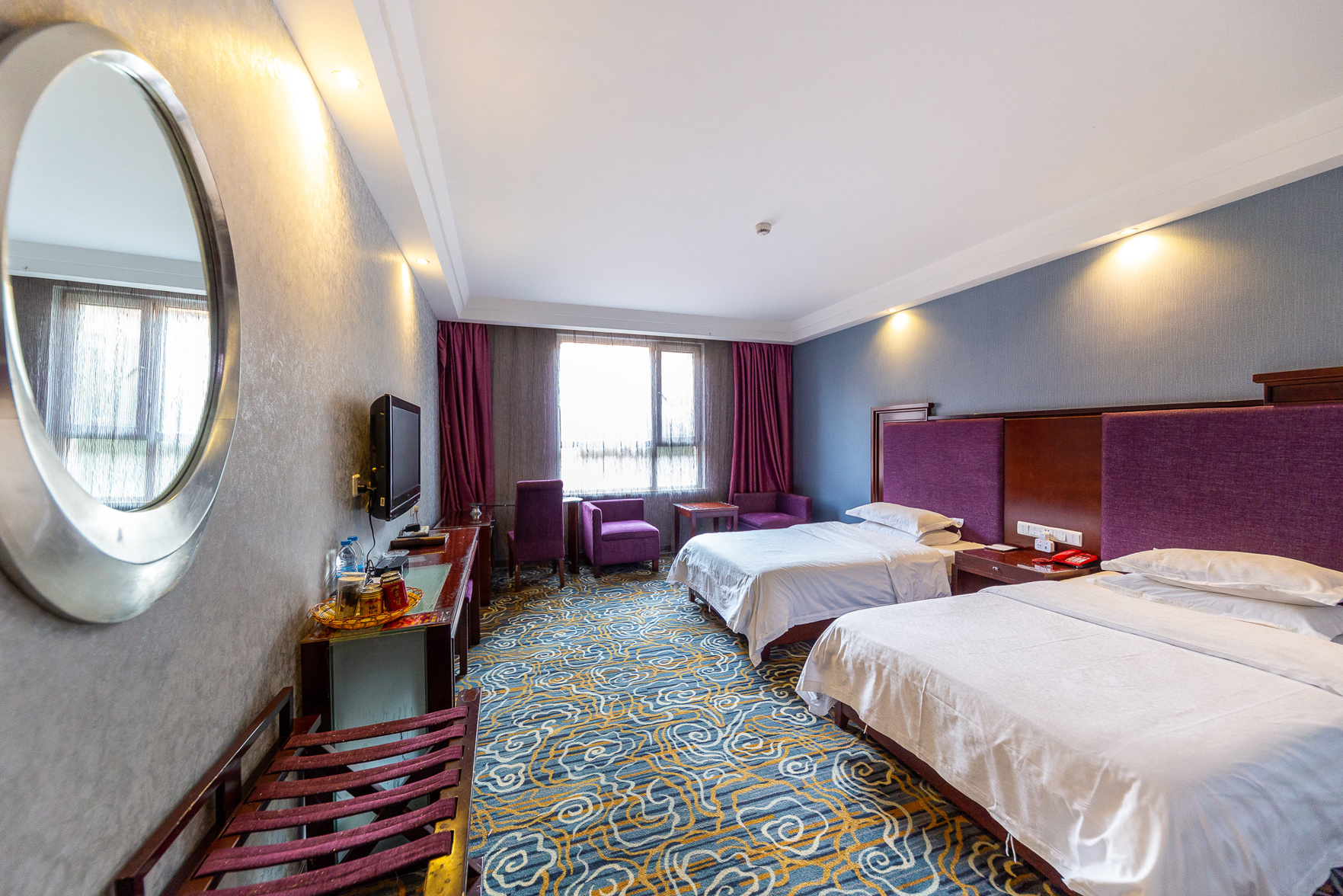 Xining tulip Business Hotel 2*