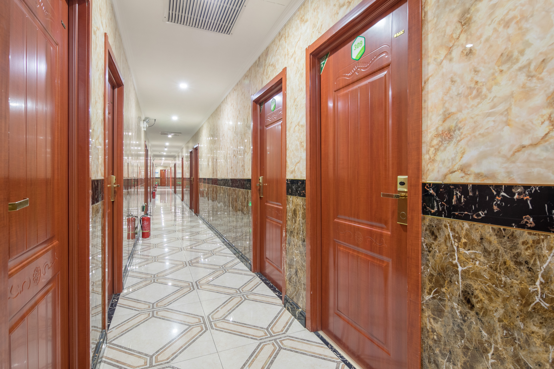 99inn Selected Hotel (Jianfu Guanyin Temple Jintang Road, Hedong, Tianjin) 2*