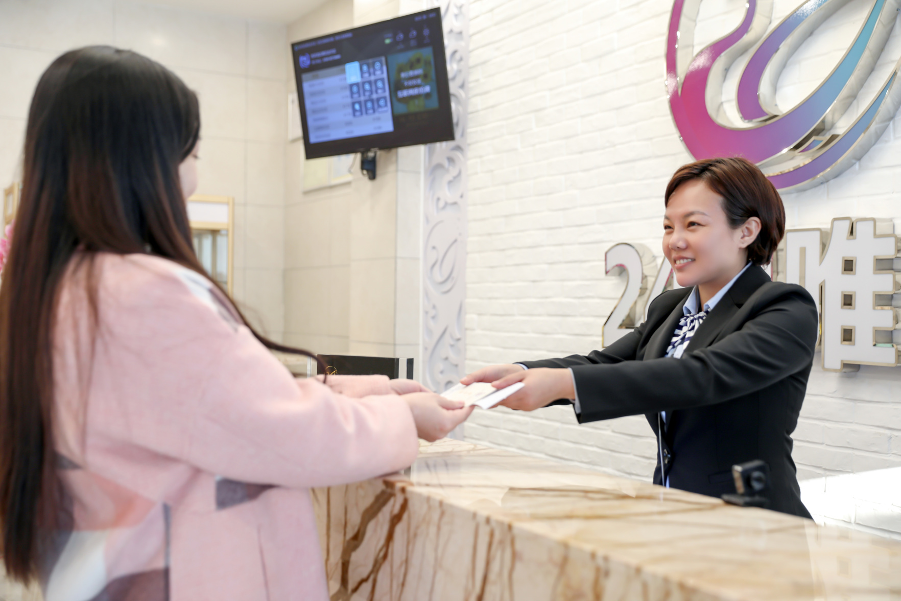 24h Of the only Beauty Hotel (Dongguan Jinhua Hotel) 2*