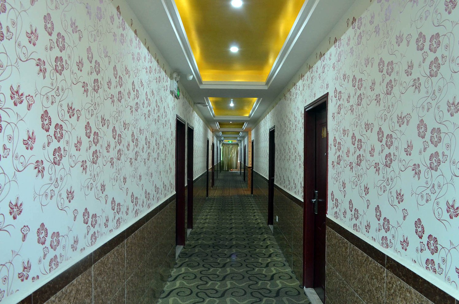 24h Of the only Beauty Hotel (Dongguan Jinhua Hotel) 2*