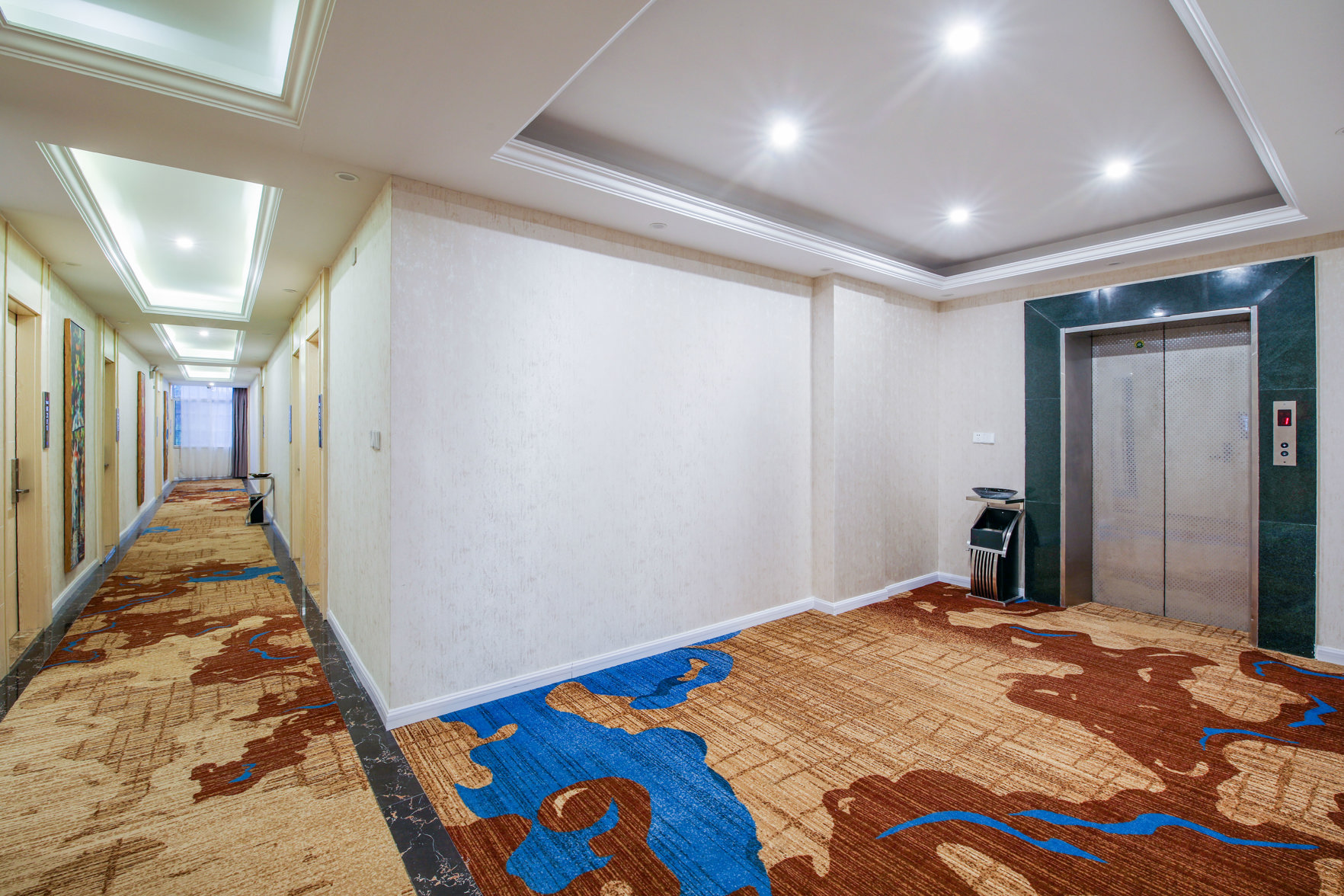 24h Of the only Beauty Hotel (Dongguan Jinhua Hotel) 2*