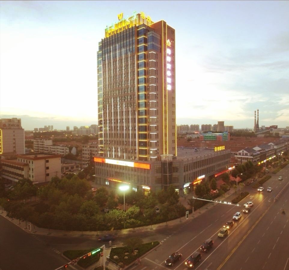 Aifeel Hotel 3*