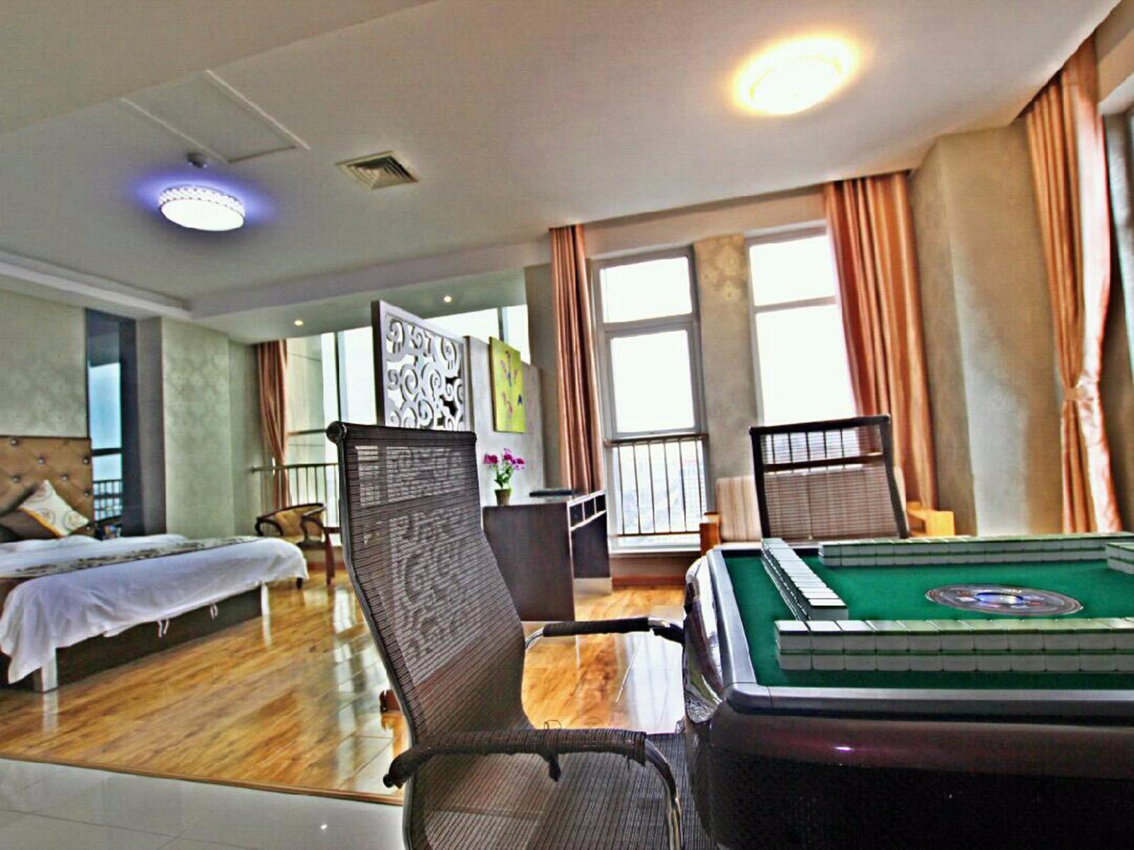 Aifeel Hotel 3*